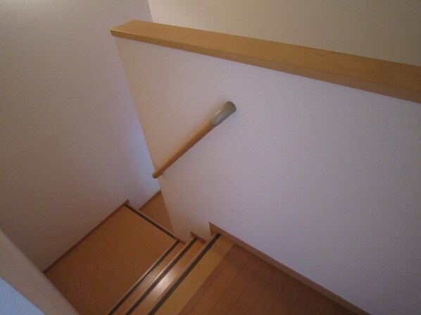 絹の道 B棟の物件内観写真